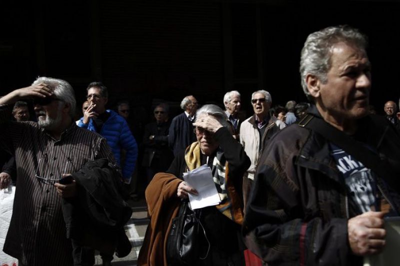 Πότε πληρώνονται οι συντάξεις Απριλίου 2018