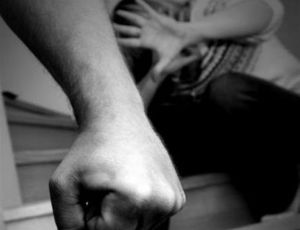 ΕΛΑΣ: «Σταματάμε τώρα την ενδοοικογενειακή βία»