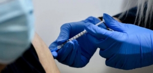 Εμβολιασμοί 35-39 ετών: Την Τετάρτη 26 Μαΐου ανοίγει η πλατφόρμα για όλα τα εμβόλια