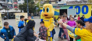 Παναιτωλικός: Ο Πανέτος «μοίρασε» χαμόγελα στην πρεμιέρα του επετειακού περιπτέρου στην πλατεία Αγρινίου!