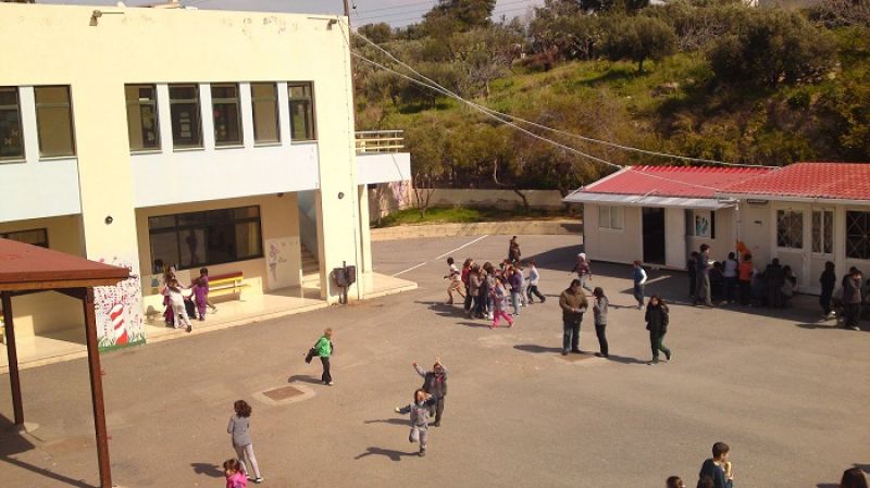 Τι ώρα θα ξεκινούν τα μαθήματα στα σχολεία για πρώτη φορά από φέτος
