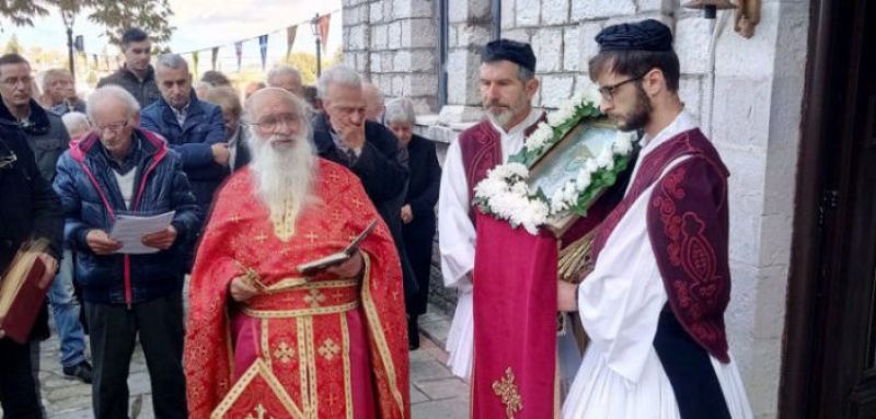 Με λαμπρότητα η εορτή του Αγίου Νικολάου στην Ανάληψη Τριχωνίδας