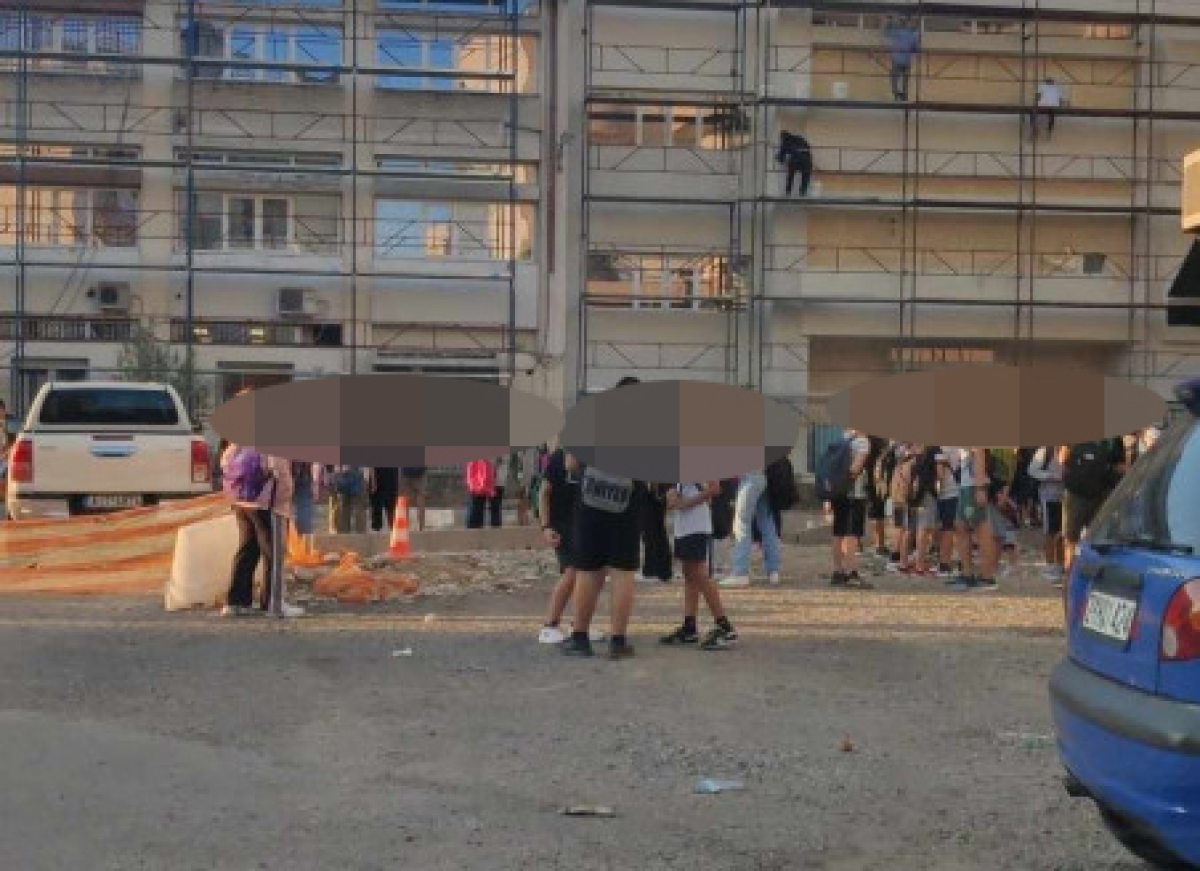 Αγρίνιο: Καταλήψεις σε λύκεια της πόλης με αφορμή τα 10 χρόνια από τη δολοφονία του Παύλου Φύσσα (εικόνες)