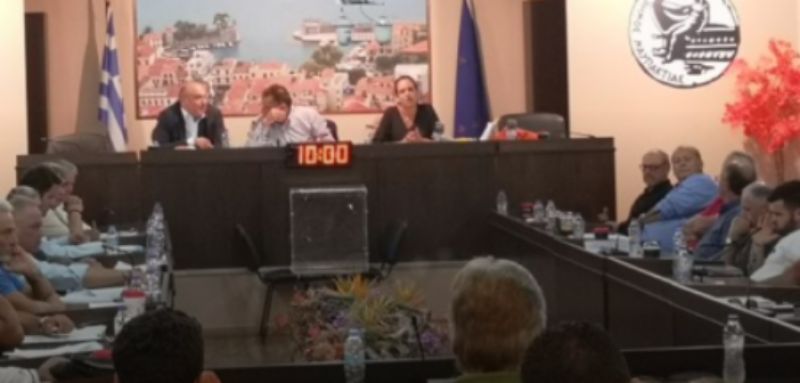 Το προσφυγικό στο δημοτικό συμβούλιο Ναυπακτίας