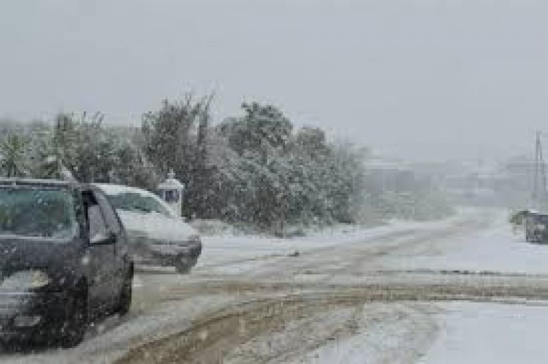 Απαγόρευση κυκλοφορίας οχημάτων άνω των 3,5 τόνων στην Νέα και στην Παλαιά Εθνική Οδό Αθηνών - Πατρών λόγω χιονόπτωσης -  παγετού