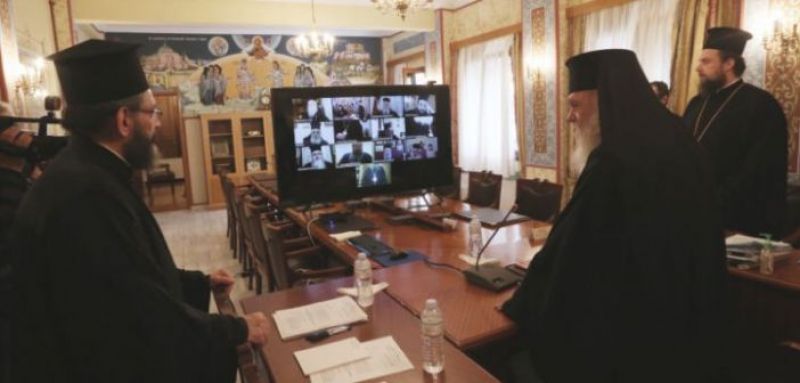 Κορωνοϊός: Η Ιερά Σύνοδος καλεί τους Ιεράρχες να δώσουν ένα μισθό για το ΕΣΥ