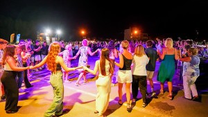 Το Πανηγύρι που τα Έσπασε – Απίστευτο Γλέντι στο Γρίμποβο Ναυπάκτου! (Βίντεο)