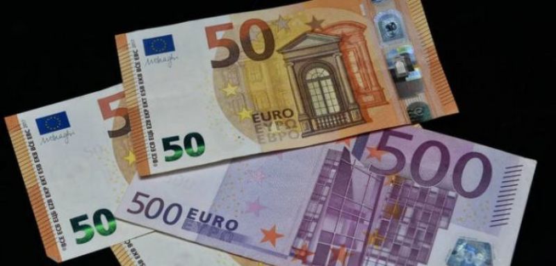 Κορωνοϊός: Ποιοι ελεύθεροι επαγγελματίες δικαιούνται τα 800 ευρώ – Πώς θα τα πάρουν