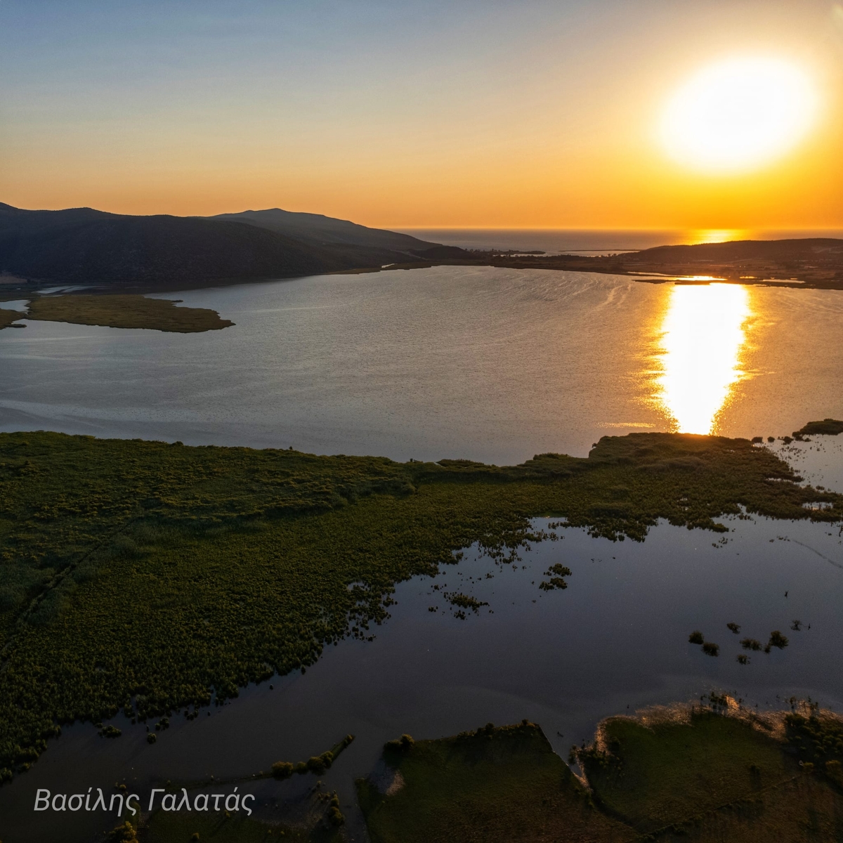 Μια ομορφιά από ψηλά η λίμνη Βουλκαριά (φωτο-βίντεο)
