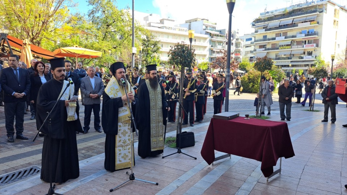 Σε κλίμα συγκίνησης το Αγρίνιο τίμησε τους νεκρούς του γερμανικού βομβαρδισμού του 1941