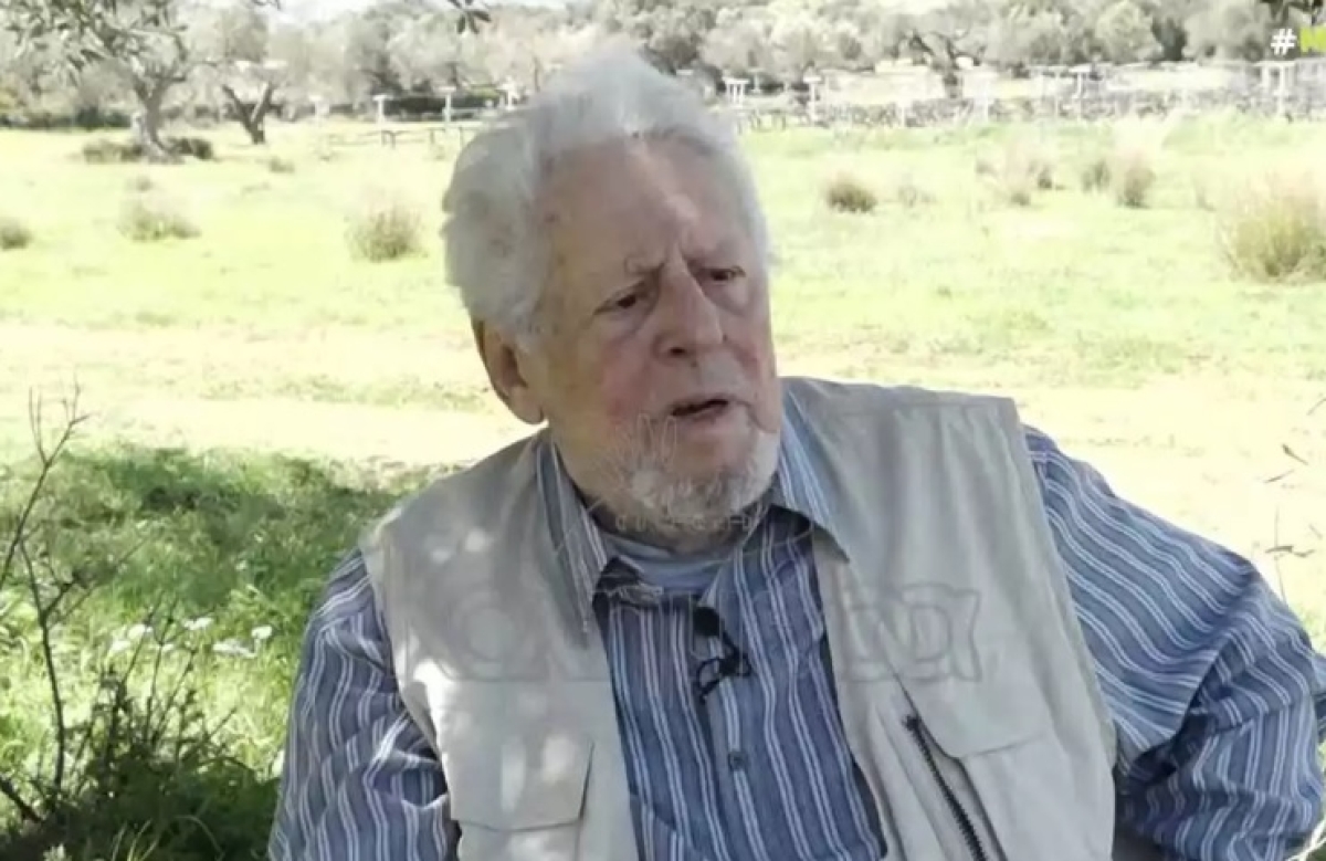 Έφυγε από την ζωή σε ηλικία 88 ετών ο γνωστός τραγουδιστής Γιάννης Βογιατζής (βίντεο)