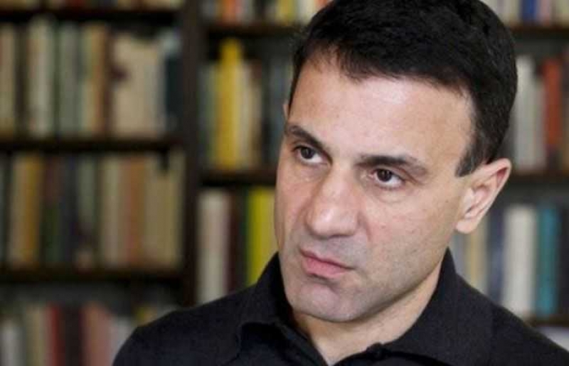 Έρχεται στο Αγρίνιο ο Κώστας Λαπαβίτσας για ανοιχτή συζήτηση