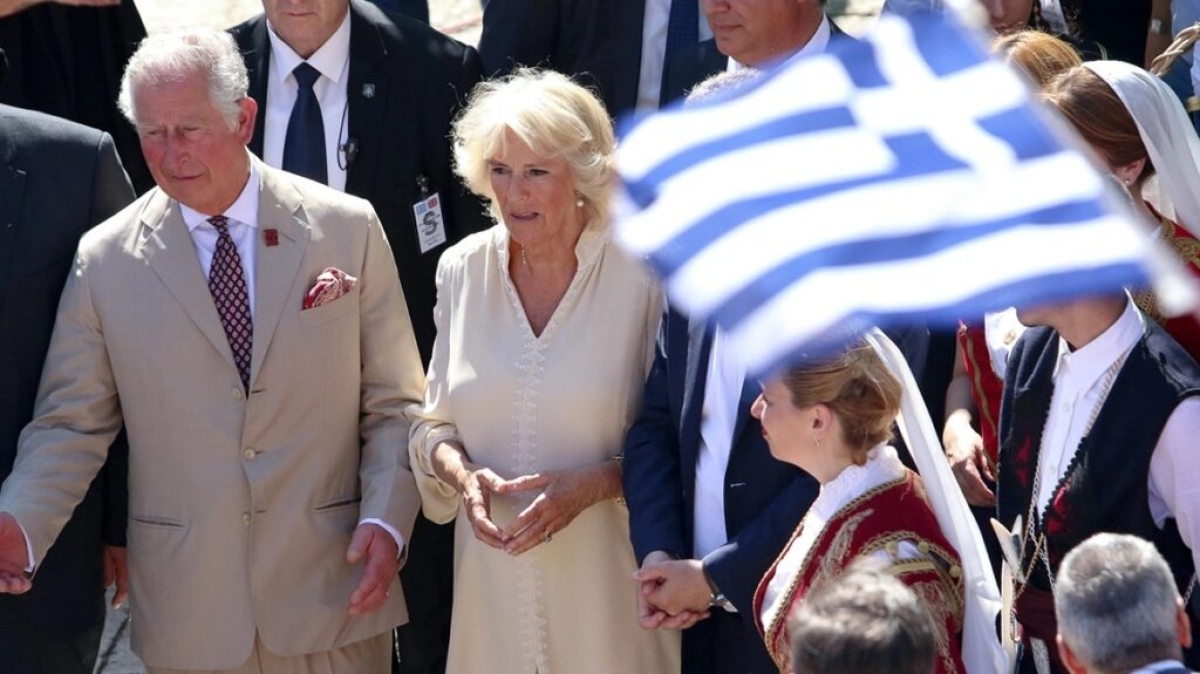 Ο βασιλιάς Κάρολος Γ’ και οι ρίζες του στην Ελλάδα