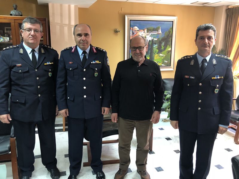Εθιμοτυπική επίσκεψη στον Δήμαρχο Ναυπακτίας απο τον Γενικό Περιφερειακό Αστυνομικό Διευθυντή Δυτικής Ελλάδας