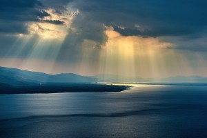 Η Τριχωνίδα και άλλες έξι ακόμα λίμνες στην Ελλάδα για αναζωογονητικές αποδράσεις (www.travel.gr)