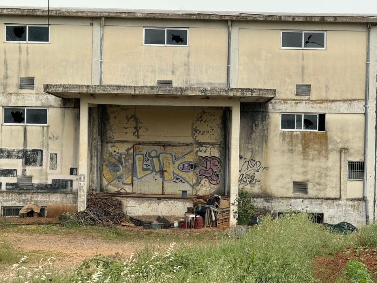 Αγρίνιο: Τι γίνεται με το κτίριο αποθηκών του πρώην ΕΟΚ που παραχωρήθηκε στο Επιμελητήριο (φωτο)