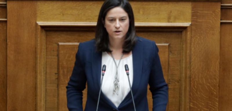 Κεραμέως: Ανοιχτό το ενδεχόμενο να ανοίξουν τα σχολεία – Τι είπε για τις Πανελλήνιες