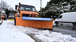 Καιρός: Σε εξέλιξη το κύμα κακοκαιρίας - Στον &quot;πάγο&quot; η χώρα μέχρι αύριο Τρίτη - Που απαγορεύεται η κυκλοφορία