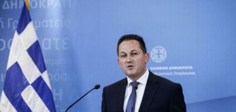Πέτσας: Θα φροντίσουμε να μην υπάρξει συνωστισμός στις εκκλησίες