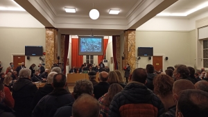 Η δύναμη των πολιτών: Μεγάλη συμμετοχή στη σύσκεψη για τον δρόμο Αγρίνιο-Καρπενήσι