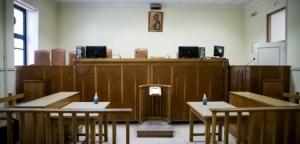 «Ανοίξτε τα Δικαστήρια» – Την ΚΥΑ προσβάλλουν στα δικαστήρια οι δικηγορικοί σύλλογοι