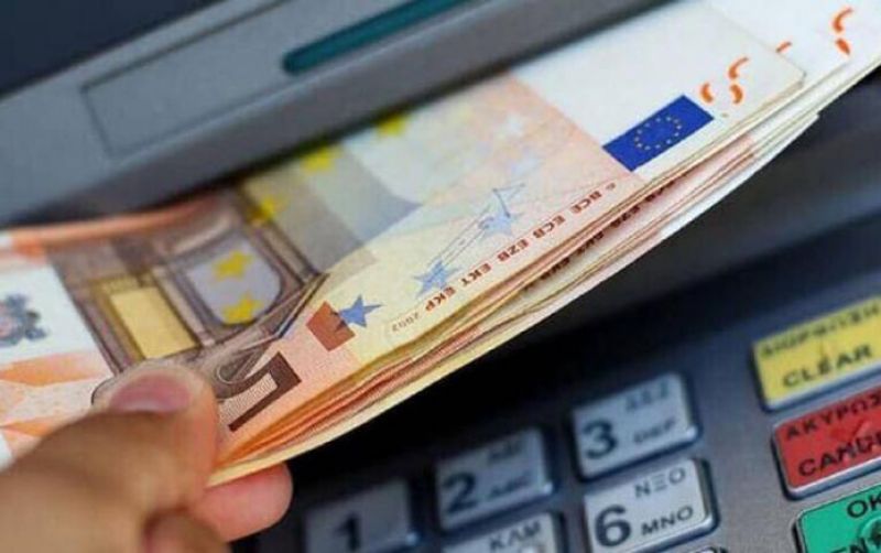 Ποιοι «κλειδώνουν» σύνταξη πάνω από 1.000 ευρώ και αύξηση άνω των 200 ευρω
