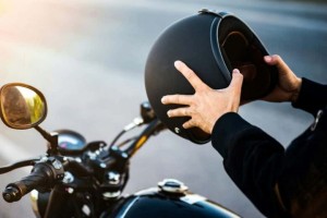 Αστυνομία - «Μηδενική ανοχή στη μη χρήση κράνους»: 362 παραβάσεις στην Δυτική Ελλάδα