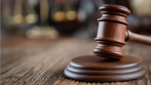 Αγρίνιο: Στάση εργασίας των δικαστικών υπαλλήλων - Την Παρασκευή στο ΣτΕ η δίκη για τον 13ο και 14ο μισθό
