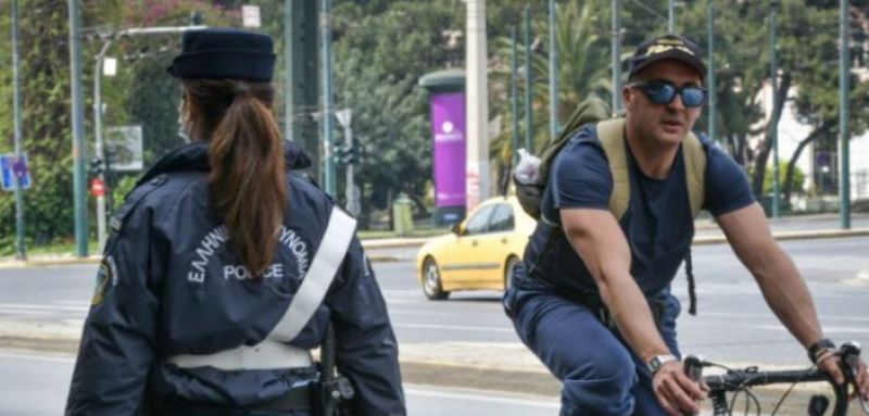 Κορωνοϊός: Οι λόγοι που οι Ελληνες πειθάρχησαν στα περιοριστικά μέτρα