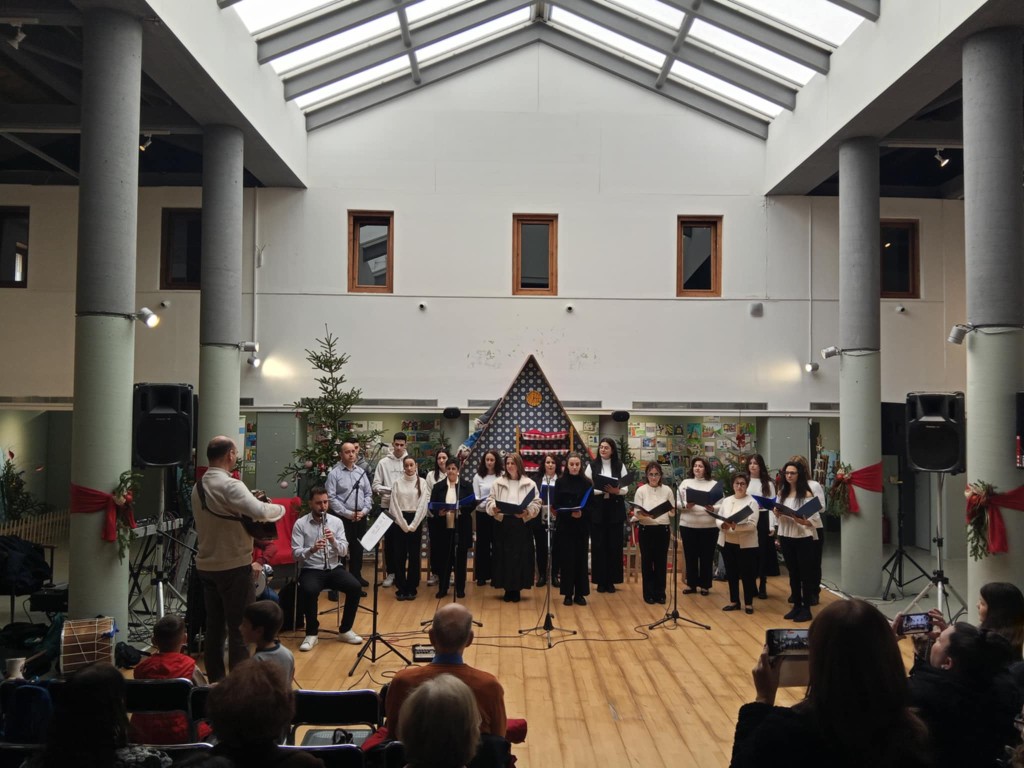 Αγρίνιο: Χριστουγεννιάτικες μελωδίες στην Παλαιά Δημοτική Αγορά