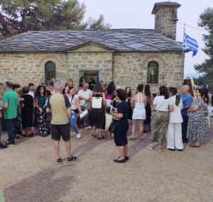 Αγρίνιο: Εσπερινός στο γραφικό εκκλησάκι της Αγίας Μαρίνας