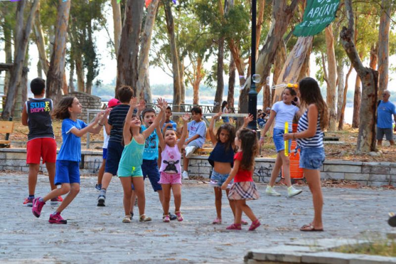 Μεσολόγγι: Tα μικρά παιδιά έδωσαν ζωή στο Πάρκο Δασάκι