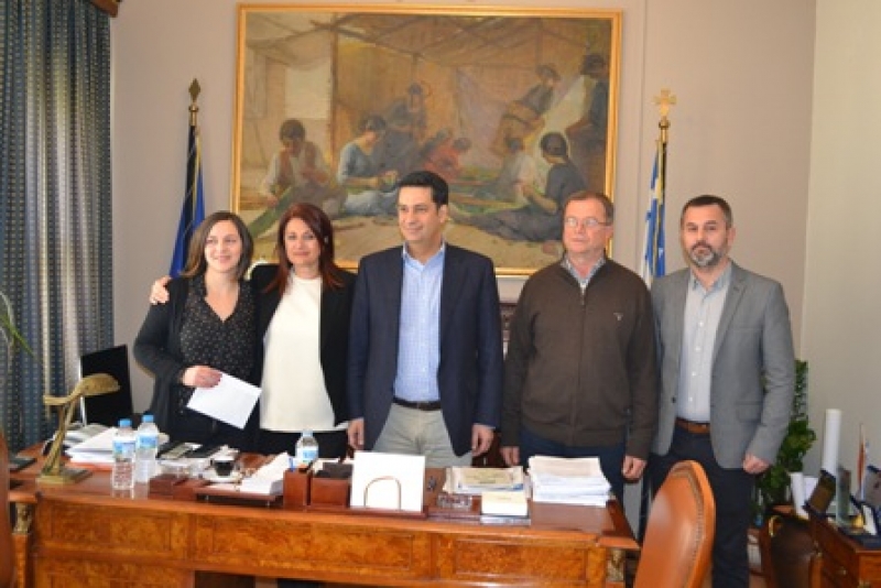 Στο «Χαμόγελο του Παιδιού» το ποσό που συγκέντρωσε ο Δήμος Αγρινίου