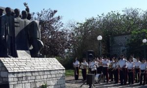 Τελέσθηκε χθές το επίσημο μνημόσυνο για τον αγωνιστή της αγροτιάς ΜΗΤΣΟ ΒΛΑΧΟ στην Κυψέλη Αγρινίου