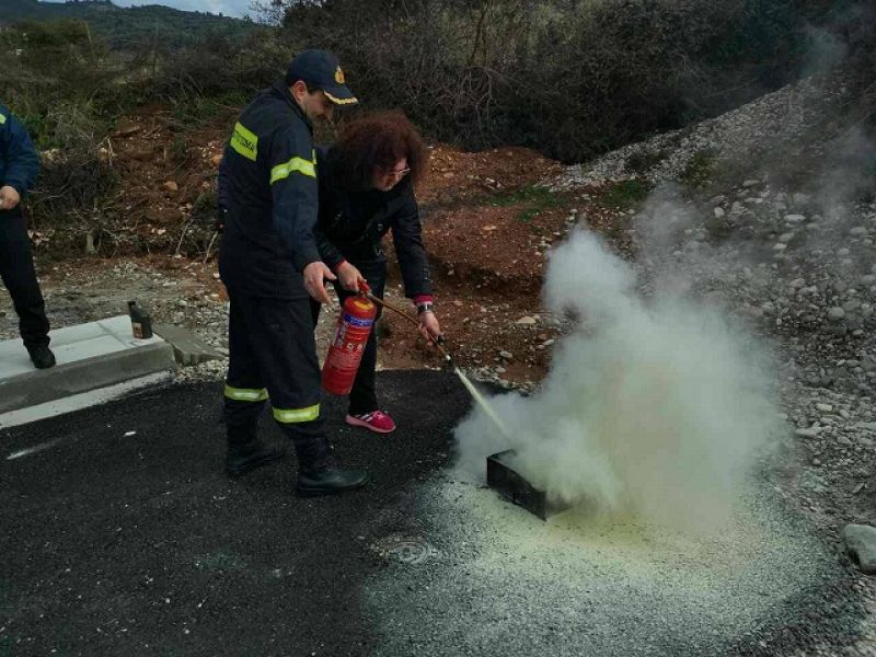 Χρήσιμες συμβουλές από την Πυροσβεστική στο προσωπικό της ΕΛΕΠΑΠ Αγρινίου