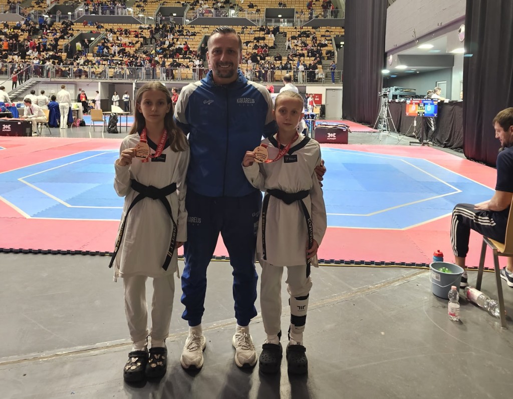 Χάλκινο μετάλιο για τις αδερφές Κακαρέλη, Σοφία και Ιφιγένεια, του ΑΣ ΘΗΣΈΑΣ ΑΙΤΩΛ/ΝΊΑΣ στο βαθμολογουμενο πρωτάθλημα G1 της Ευρωπαϊκής ομοσπονδίας Taekwondo στην Αυστρία