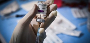 Εμβολιασμοί: Αυτές είναι οι ηλικιακές ομάδες που θα κάνουν το εμβόλιο έως τις 23 Απριλίου