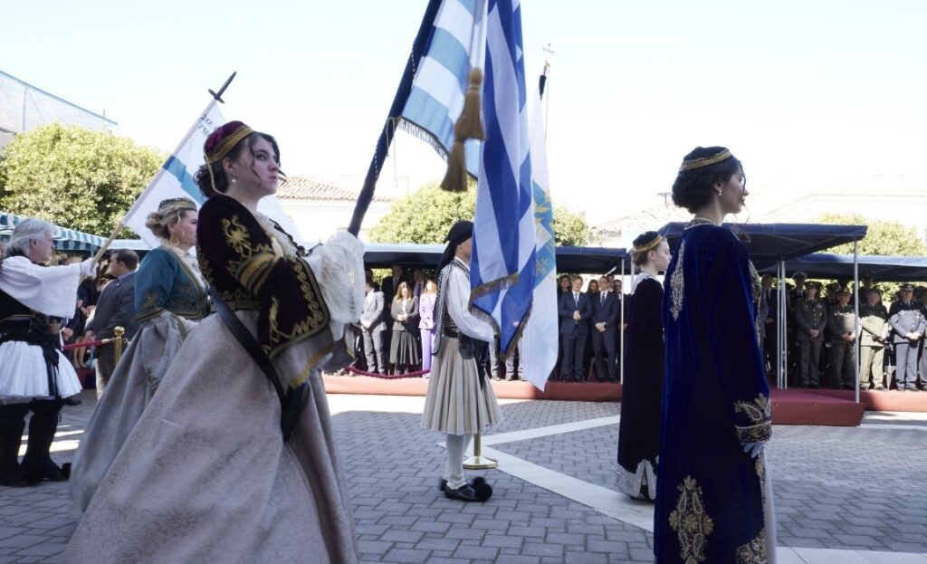 ΕΡΤ: Υψηλή τηλεθέαση η μετάδοση των Εορτών Εξόδου – Πόσοι τηλεθεατές παρακολούθησαν