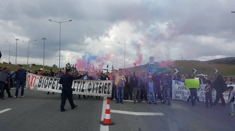 Αποκλεισμό της Ιόνιας Οδού την ημέρα επίσκεψης του Τσίπρα σχεδιάζουν οι Ξηρομερίτες για τα βιορευστά στις Φυτείες