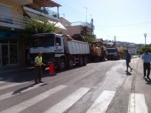 Ξεκίνησαν οι ασφαλτοστρώσεις σε δρόμους του Αγρινίου