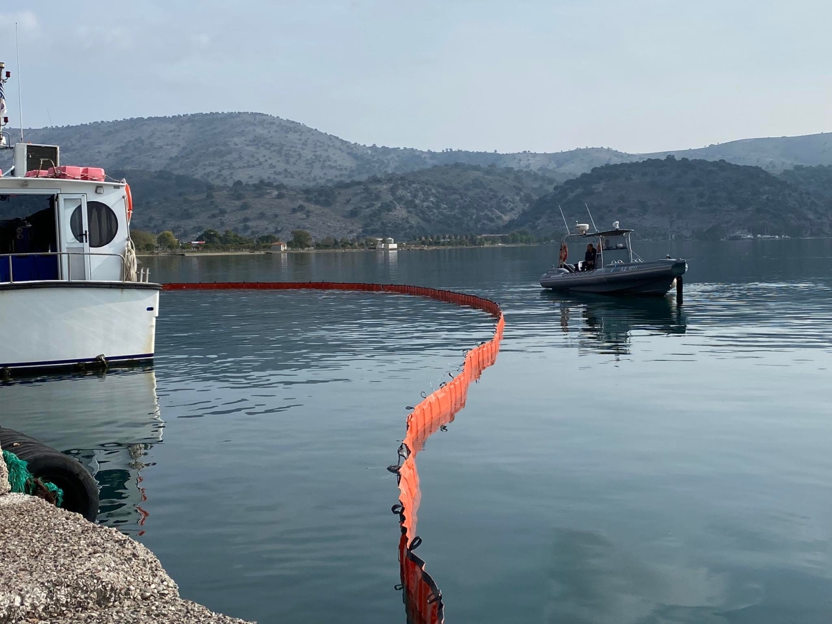 Άσκηση καταπολέμησης ρύπανσης στο λιμάνι Αστακού