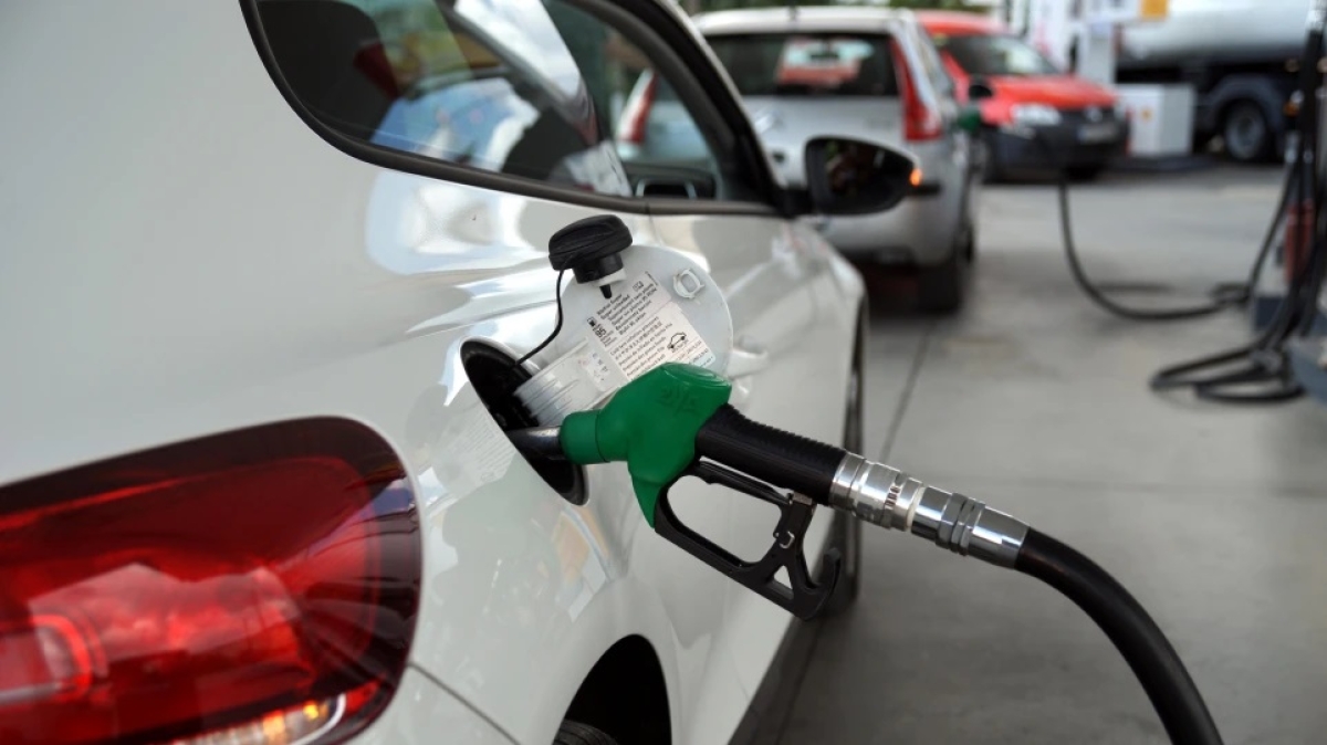 Fuel Pass 2: Πώς θα πάρετε την επιδότηση ως 100 ευρώ – Οι δικαιούχοι και οι λεπτομέρειες για τις αιτήσεις