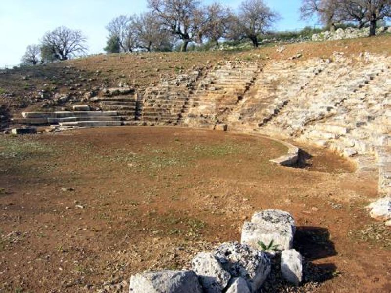 Ματαίωση της παράστασης Οιδίπους επί Κολωνώ στο Αρχαίο Θέατρο Οινιαδών (Πεμ 3/8/2017)