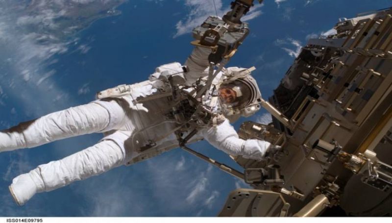 Δείτε εκπληκτικές εικόνες από διαστημικούς περιπάτους στον ISS