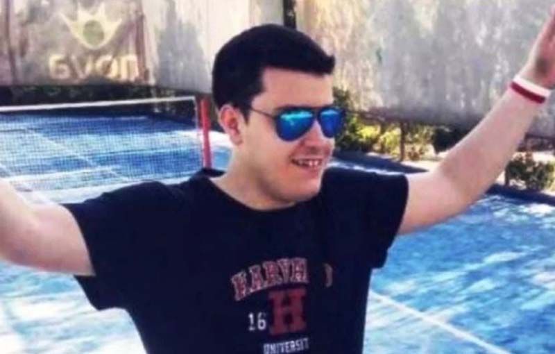 Κάλεσμα στήριξης του Θοδωρή από το Μεσολόγγι που πάσχει από την σπάνια ασθένεια Batten