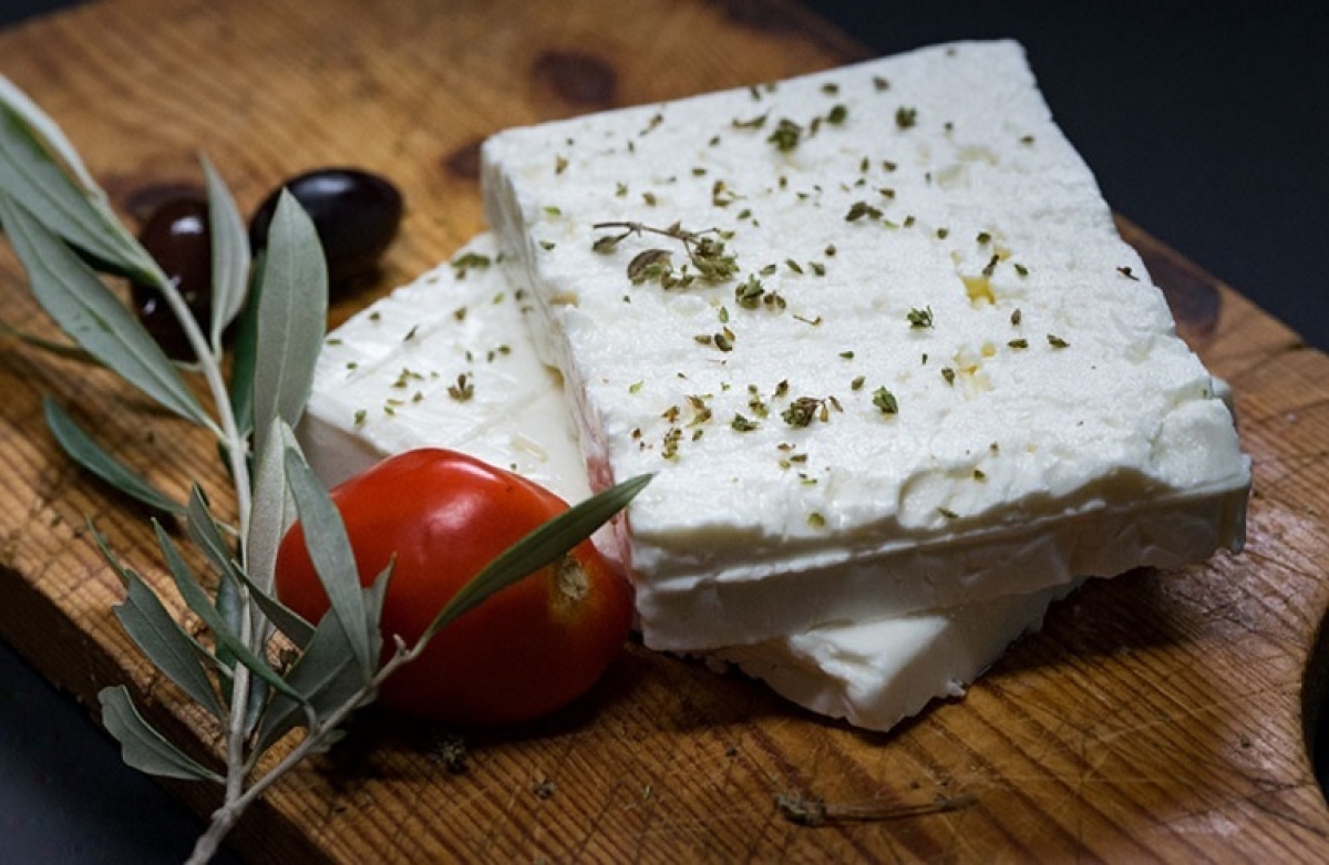 Φέτα, η ελληνική: Το πιο υγιεινό τυρί στον κόσμο