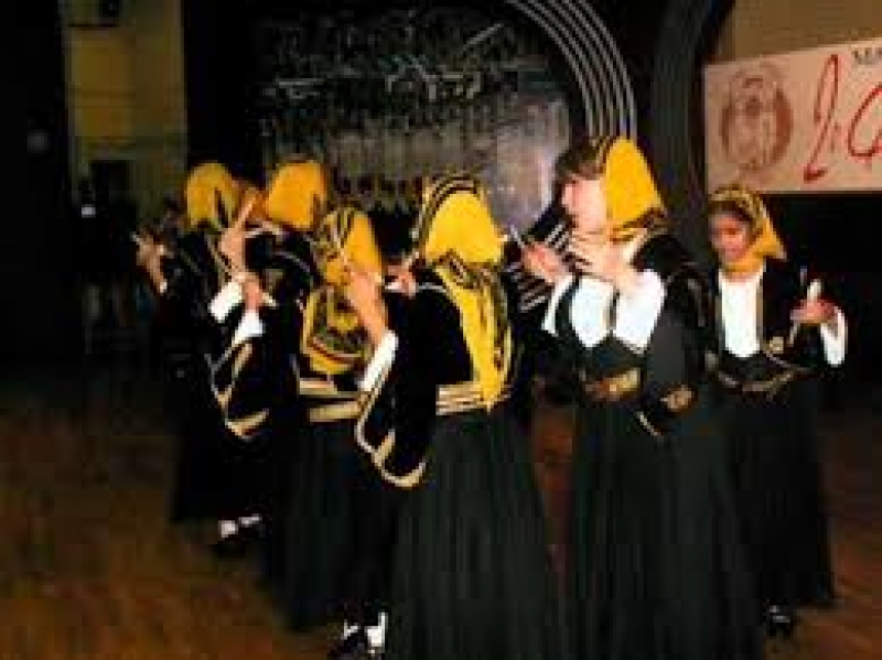 1ο Μαθητικό Φεστιβάλ Παραδοσιακών Χορών στη Ναύπακτο