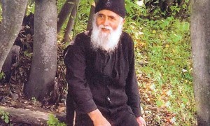 «Η Μέση Ανατολή θα γίνει γήπεδο πολέμων – Τάφος η Νεκρά Θάλασσα»: Η πρόρρηση του Άγιου Παΐσιου που επιβεβαιώνεται