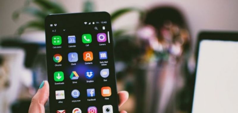 SMS μετακίνησης στο 13033: Οι κωδικοί, η φραγή σε πενταψήφιους και οι ρυθμίσεις στα κινητά