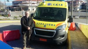 Στα νοσοκομεία Αγρινίου και Μεσολογγίου πέντε από τα ασθενοφόρα της δωρεάς του Ιδρύματος «Σταύρος Νιάρχος»